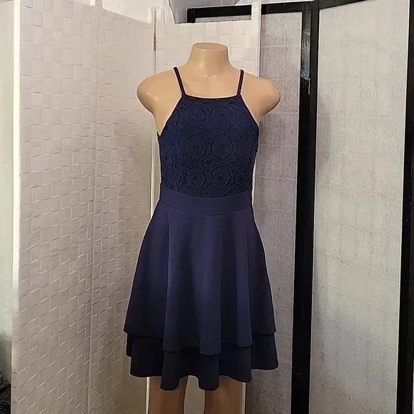 BRAND NEW DIANE LACE SLIT CUTOUT MINI DRESS - Picture 2 of 14